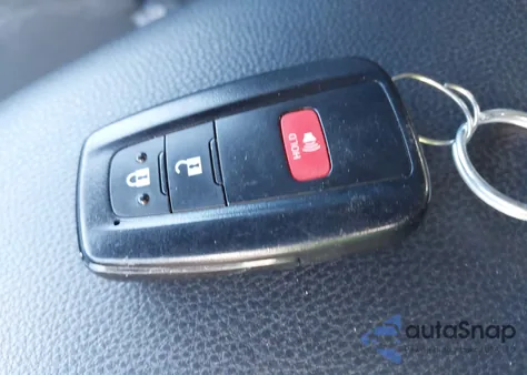 2025 Toyota Rav4 Xle from USA, damaged, VIN 2T3W1RFV0SC310843